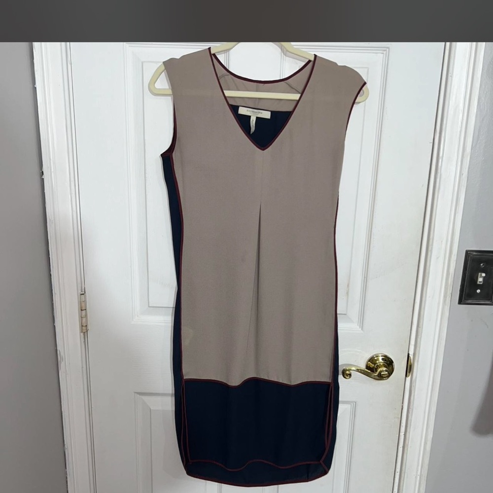 BCBGMaxAzria Taupe and Navy Colorblock V-Neck Midi Dress